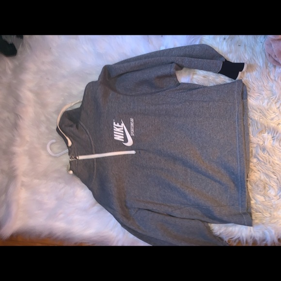 Nike Quarter Zip - Picture 1 of 2